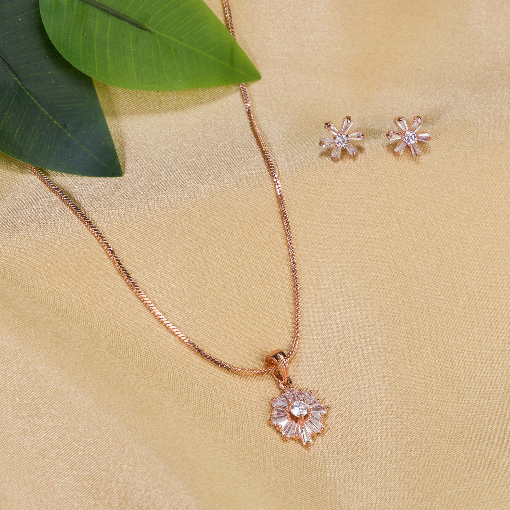 " ""Rosegold zircon pendant set with a starry look, ideal for office wear, adding a touch of charm.""
"