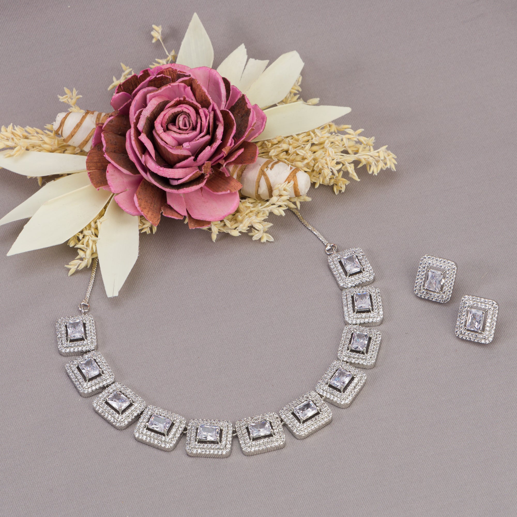 "White square zircon short necklace offers vibrant, chic elegance."