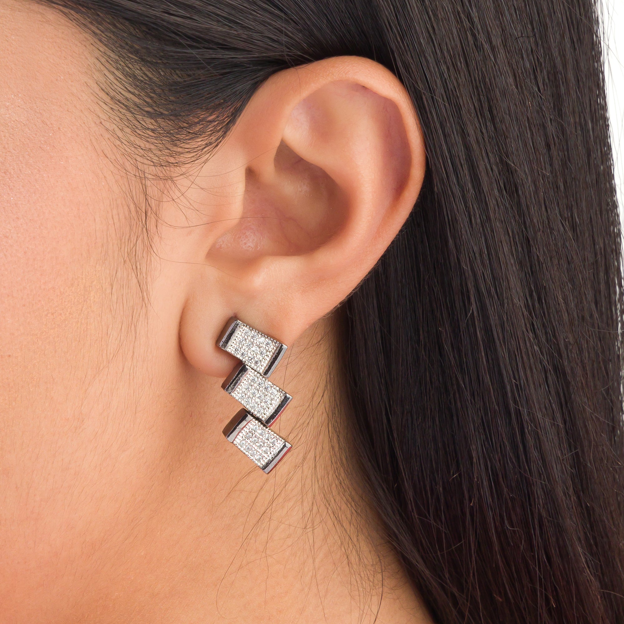 "Square and floral zircon necklace in rose gold blends geometric and floral elegance."