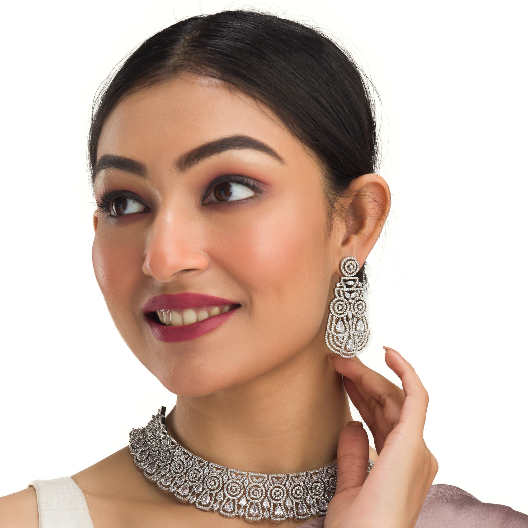 "Heavy white zircon necklace exudes timeless brilliance and sophisticated allure."