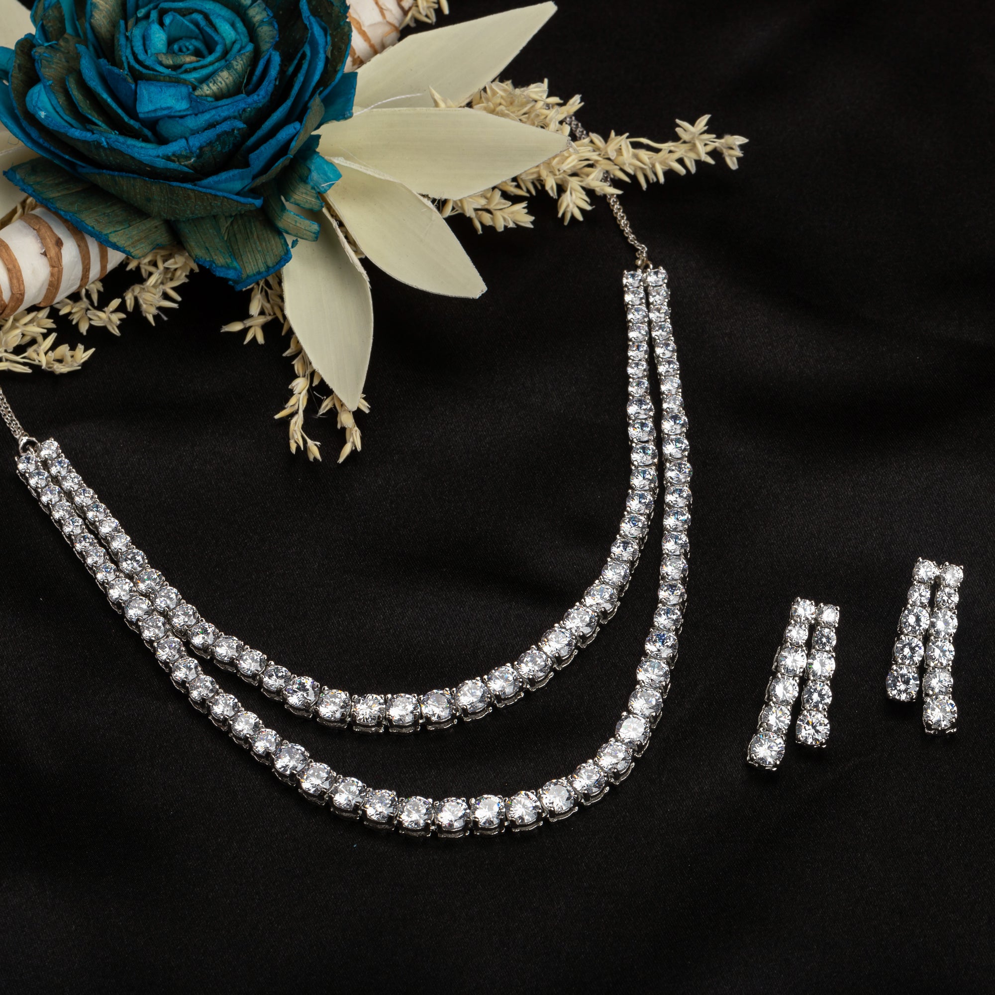 Double-layer zircon necklace adds brilliance and sophistication for a party look.