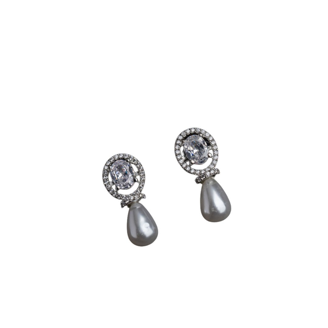 Colorful multi-zircon stud earrings in green, red, and yellow for a vibrant, trendy look