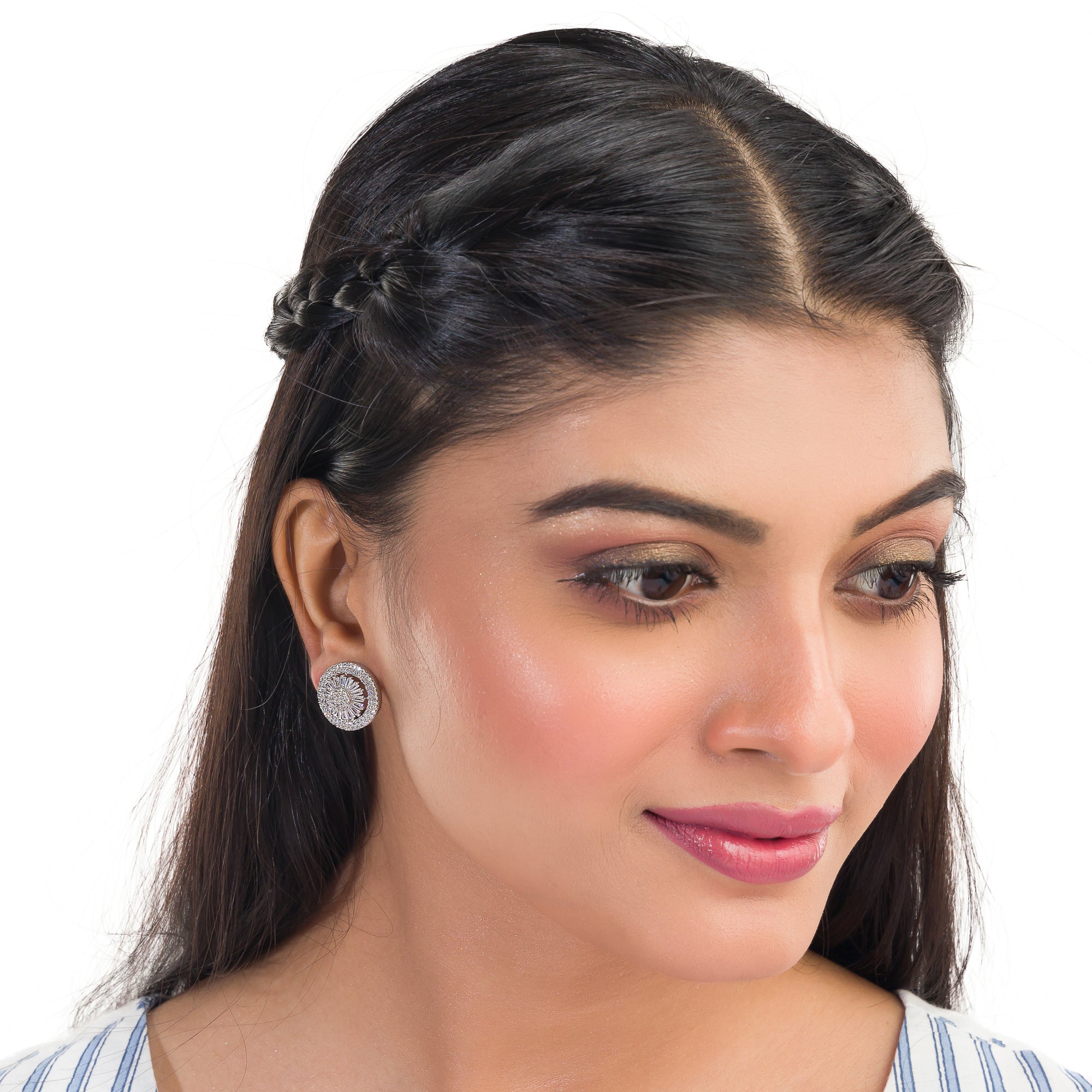 "Zircon casual studs offer effortless sparkle, perfect for everyday elegance."