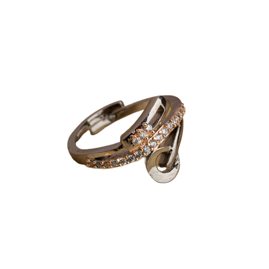 The gold-tone zircon finger ring adds a subtle yet sophisticated sparkle to any outfit.