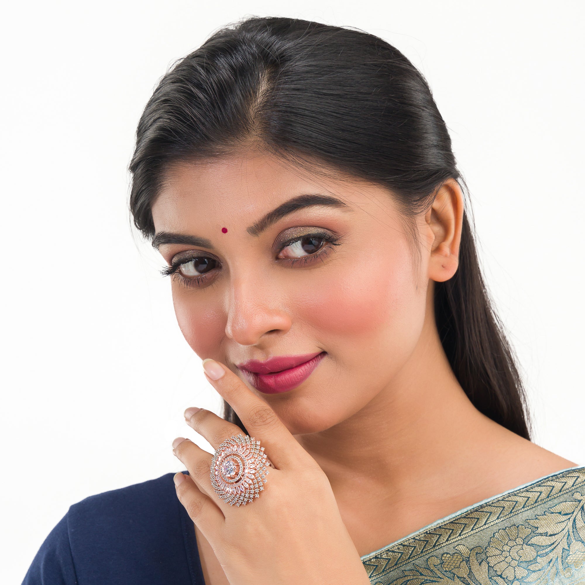 Rose gold zircon finger ring adds a warm and sophisticated sparkle, perfect for parties.