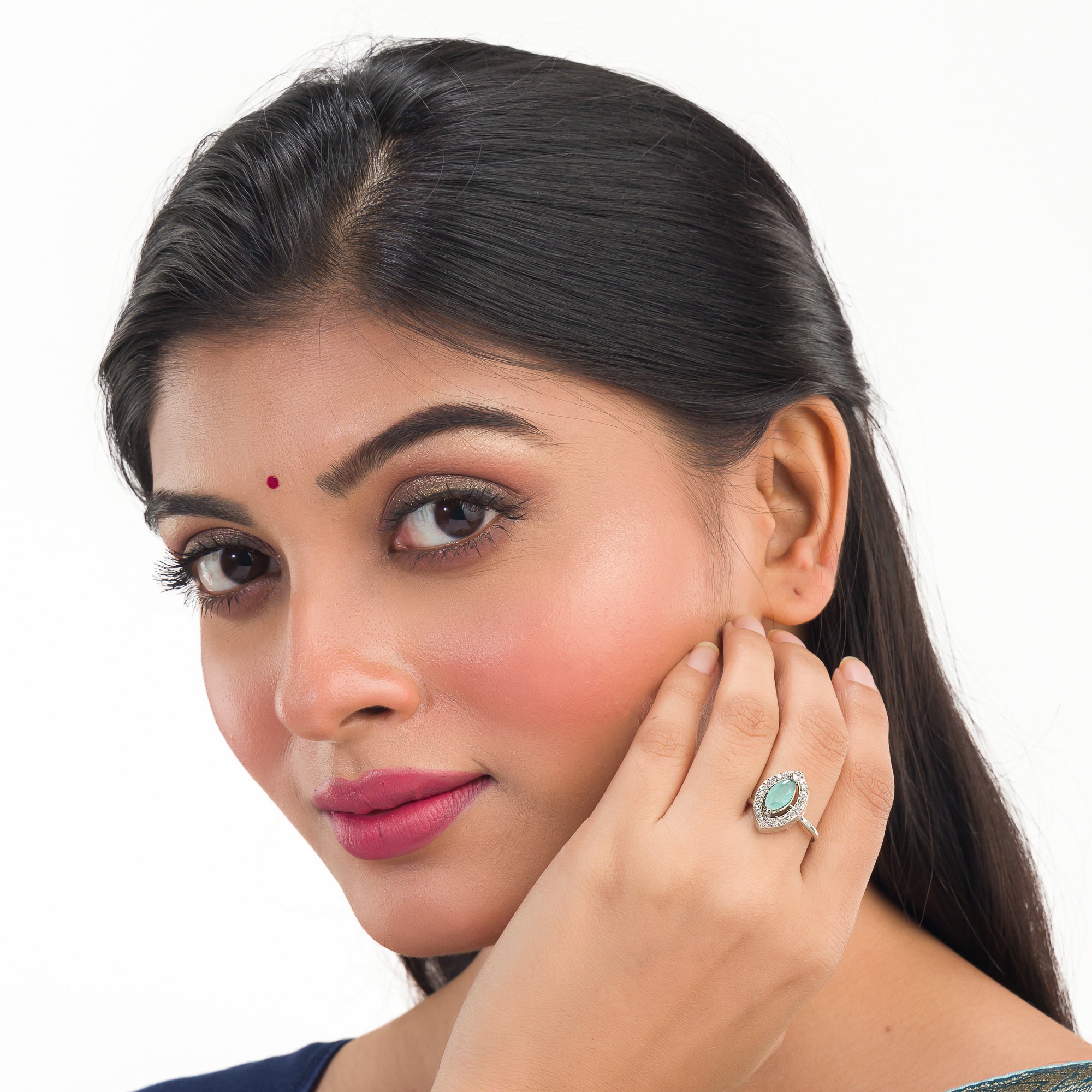 Zircon finger ring with turquoise stone adds a serene and chic sparkle for any occasion.
