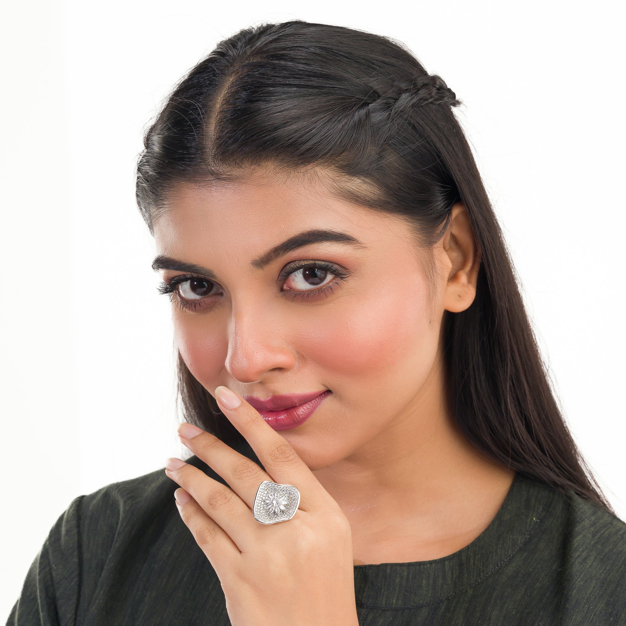 Silver zircon finger ring offers a dazzling design for a glamorous party-ready look.