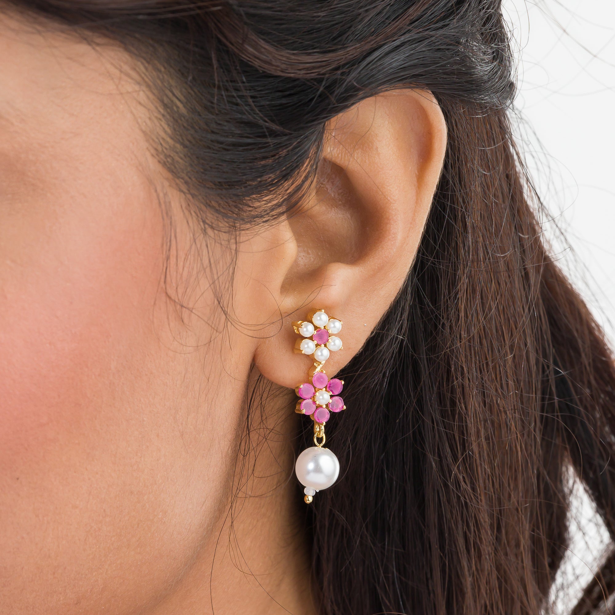 Pink pearl floral necklace set with matching earrings for timeless elegance and beauty.