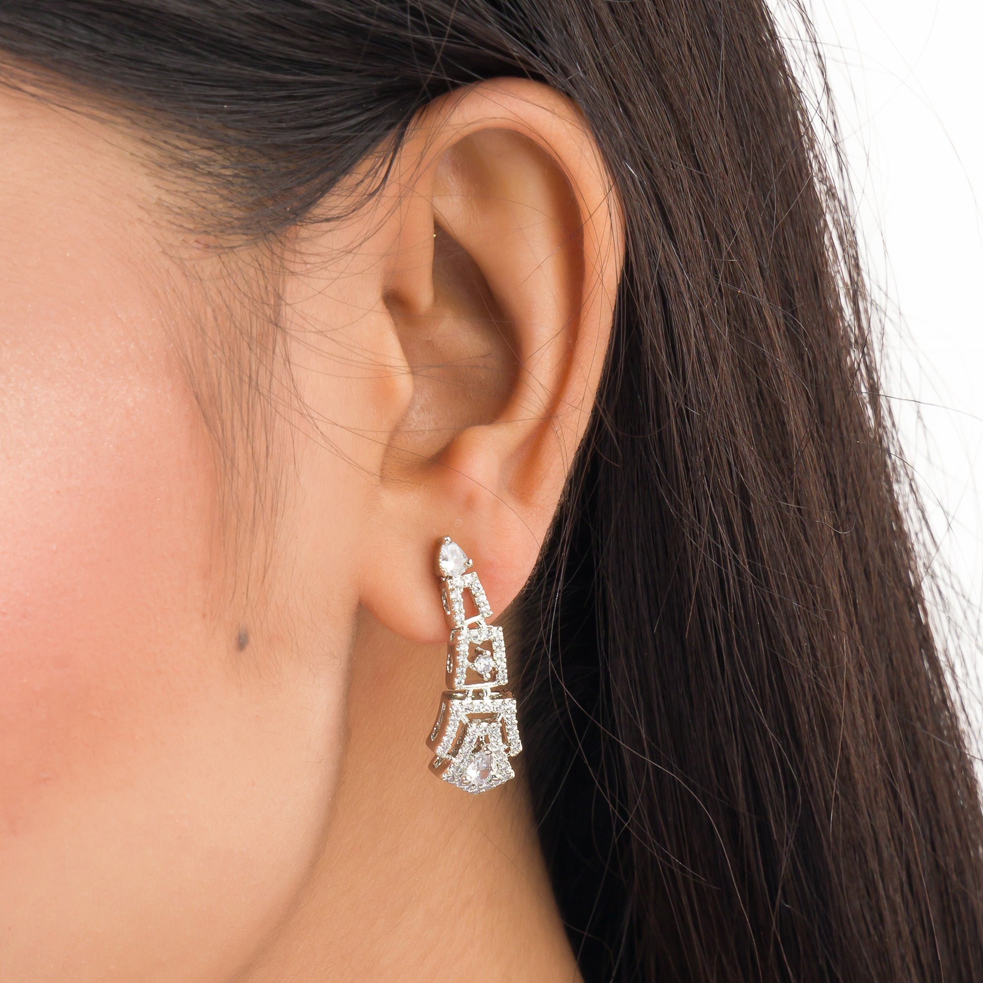 White zircon short necklace set with matching earrings for timeless elegance and sophistication.