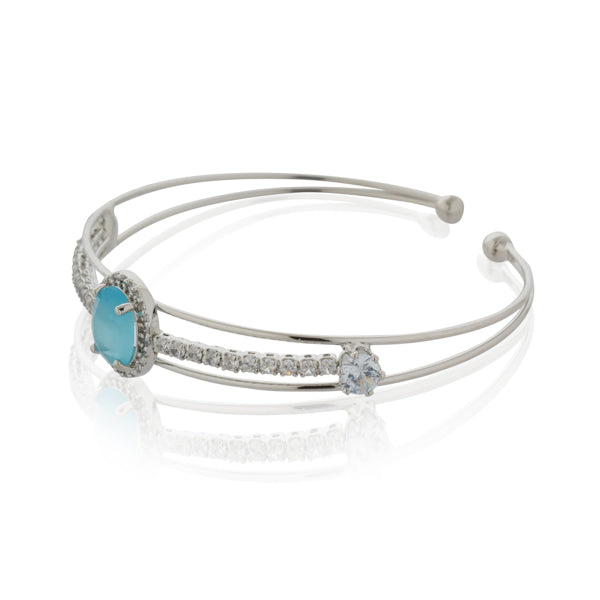 Aqua zircon bracelet sparkles with vibrant stones, ideal for adding a fresh, stylish touch to parties.