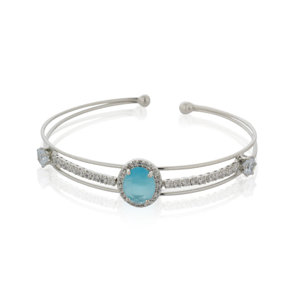 Aqua zircon bracelet sparkles with vibrant stones, ideal for adding a fresh, stylish touch to parties.