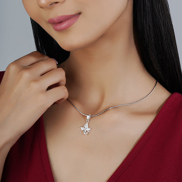 925 silver pendant featuring Lord Ganesha design, embodying wisdom, prosperity, and grace."