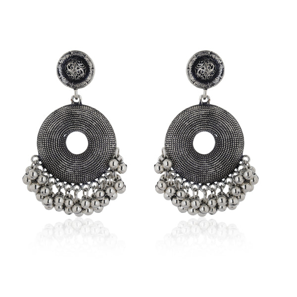 "Elegant oxidized hoops with a vintage finish, adding timeless sophistication to any outfit."