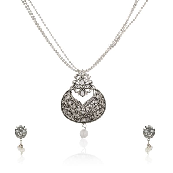 "Charming oxidized silver short necklace set with vintage detailing for any festive outfit."