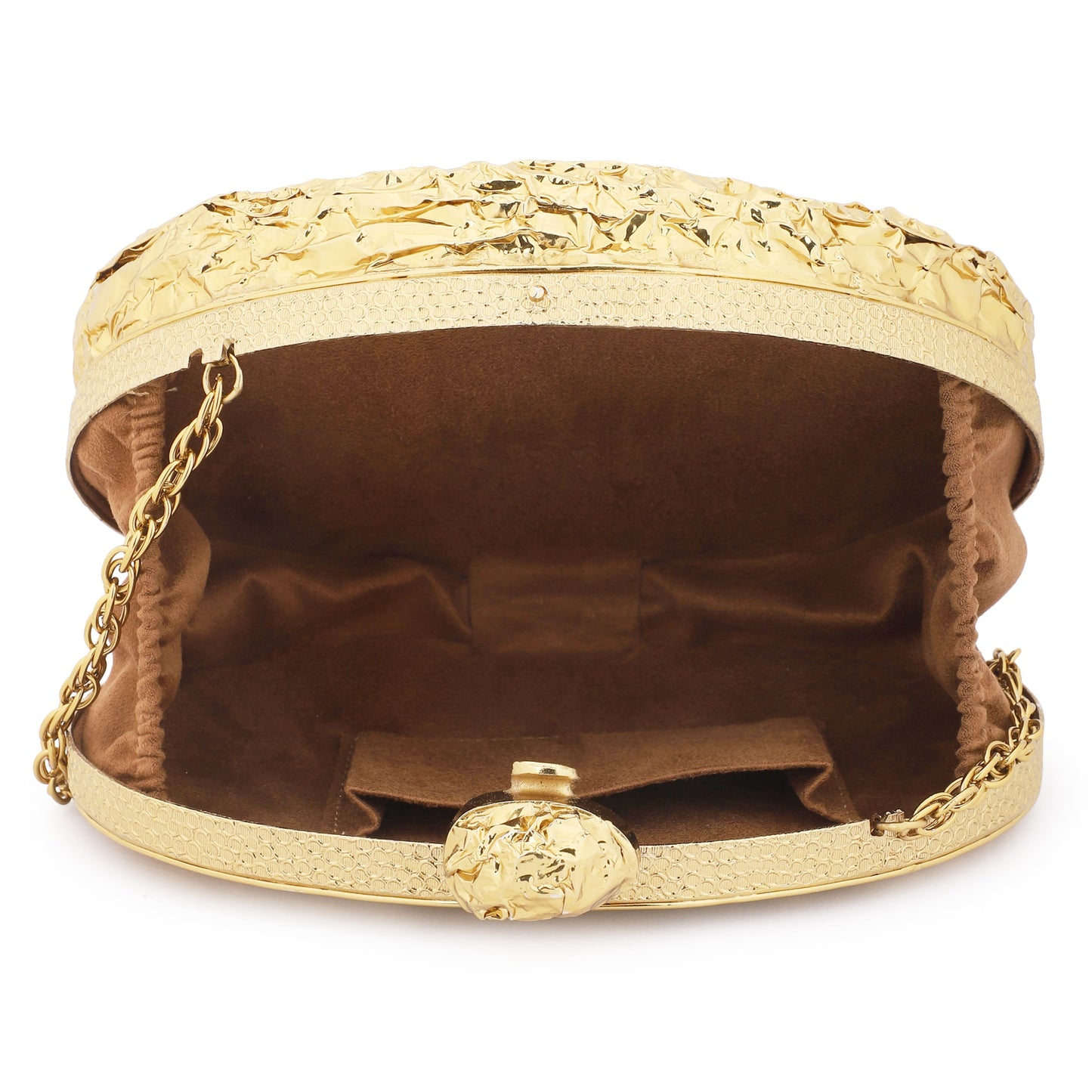 THIS OVAL BRASS MOP CLUTCH COMBINES CLASSIC DESIGN WITH A SOPHISTICATED TOUCH. A REFINED ACCESSORY THAT ADDS A UNIQUE FLAIR TO ANY ENSEMBLE."