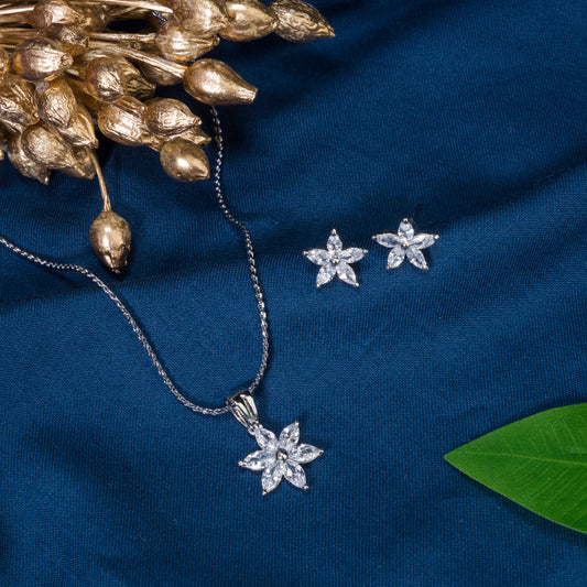 STAR SHAPE PENDENT SET