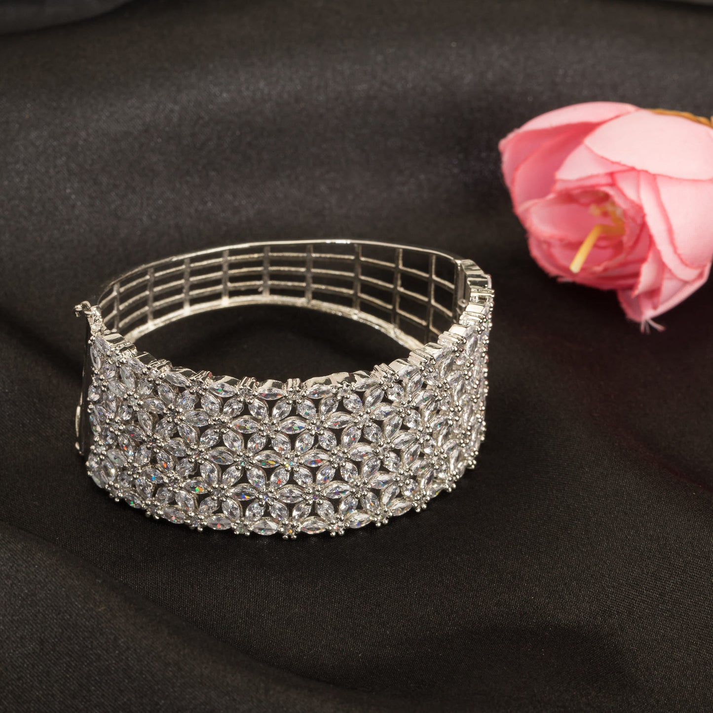 A ZIRCON BRACELET DAZZLES WITH ITS PRISTINE, SPARKLING ELEGANCE