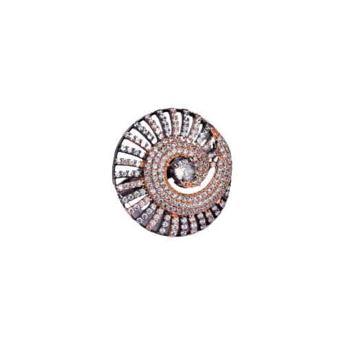 A ROSE GOLD RING WITH ZIRCON AND BLACK ACCENTS BLENDS ELEGANCE WITH DRAMATIC FLAIR.