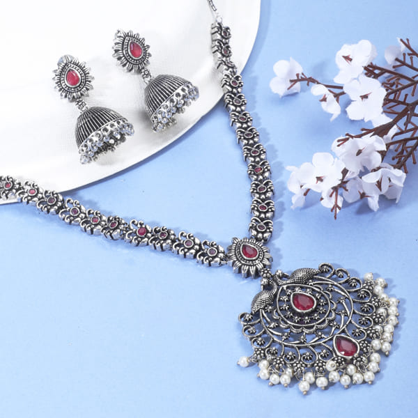 BEAUTIFUL PEACOCK DESIGN CRAFTED NECKLACE SET STUDDED WITH PINK STONES, OFFERING A VIBRANT AND ELEGANT TOUCH