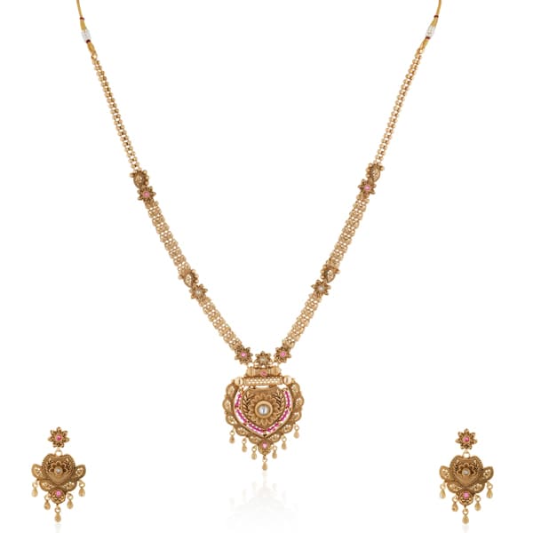 BEAUTIFUL DESIGN CRAFTED NECKLACE SET STUDDED WITH PINK STONES, OFFERING A VIBRANT AND ELEGANT TOUCH