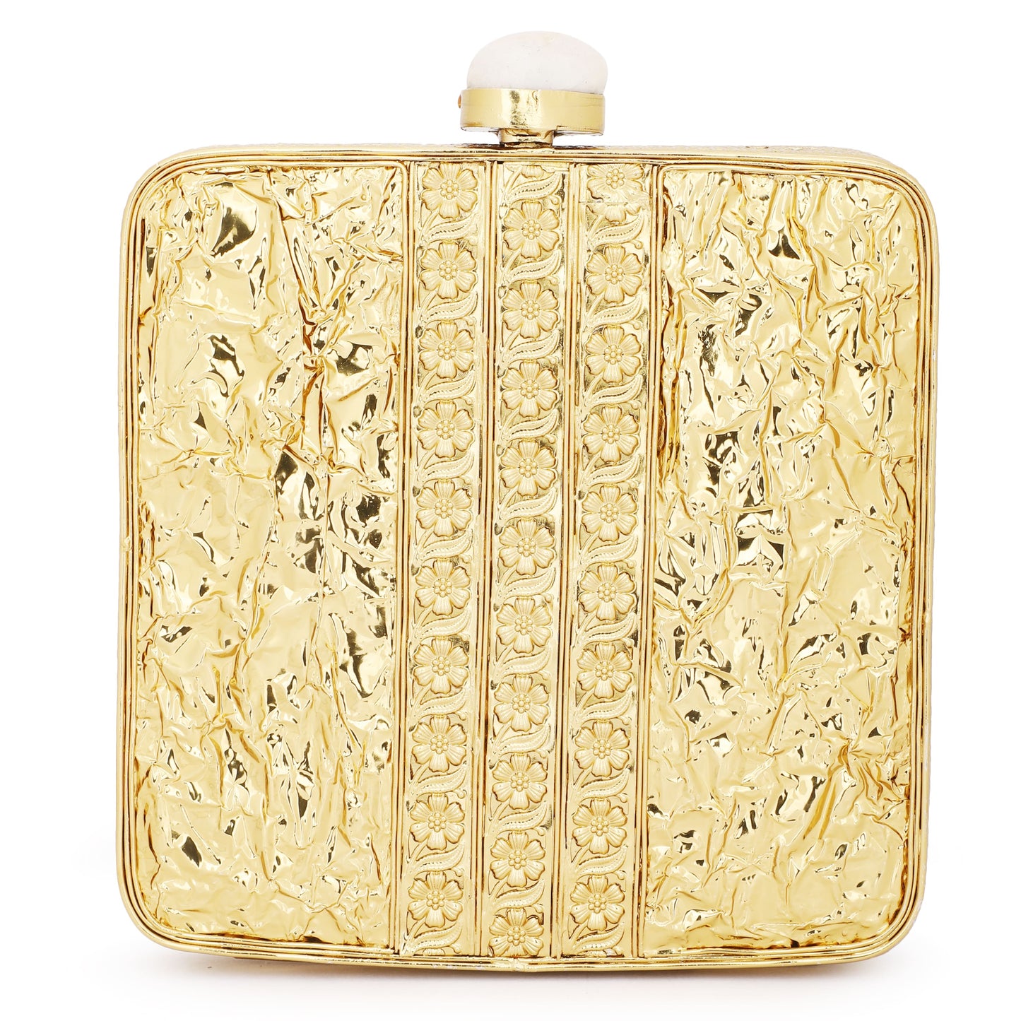 SHINE WITH ELEGANCE IN THIS MOTHER OF PEARL CLUTCH, STUDDED WITH ZIRCON STONES AND COMPLEMENTED BY A CHIC SLING CHAIN.