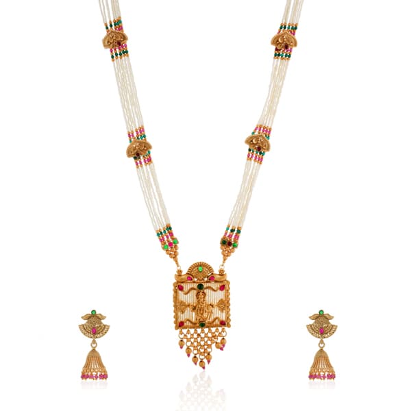 LONG NECKLACE WITH MULTI-COLORED PEARL BEADS ADDS VIBRANT, SOPHISTICATED FLAIR