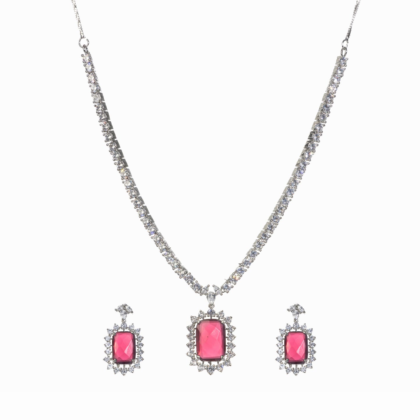 STUNNING ZIRCON NECKLACE FEATURING A RICH MAROON PENDANT FOR A TOUCH OF SOPHISTICATION AND ELEGANCE.