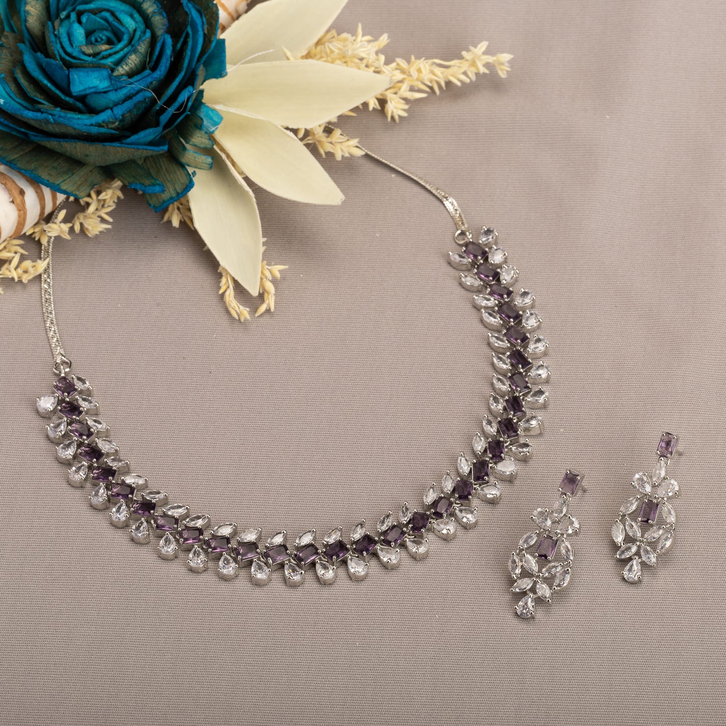 NAVY BLUE ZIRCON STONE NECKLACE DELIVERS DEEP, ELEGANT ALLURE.