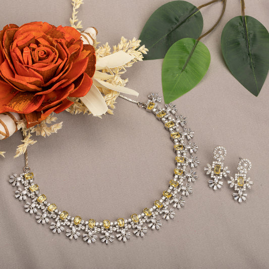 ROSE GOLD NECKLACE WITH YELLOW ZIRCON ADDS WARM, RADIANT CHARM.