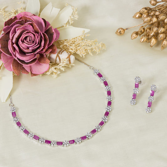 TRENDY FLOWER AND LEAF DESIGN ZIRCON NECKLACE SET OFFERS CHIC ELEGANCE.