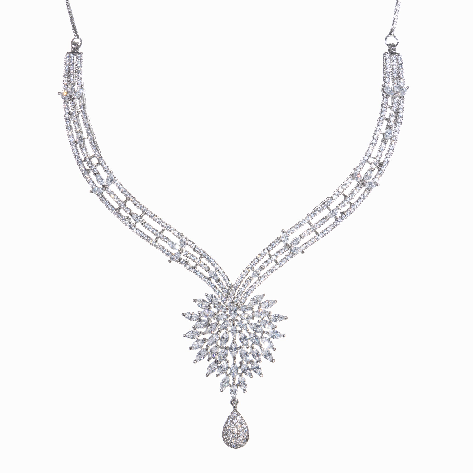  "Trendy zircon necklace blends modern style with dazzling brilliance for a refined look."
