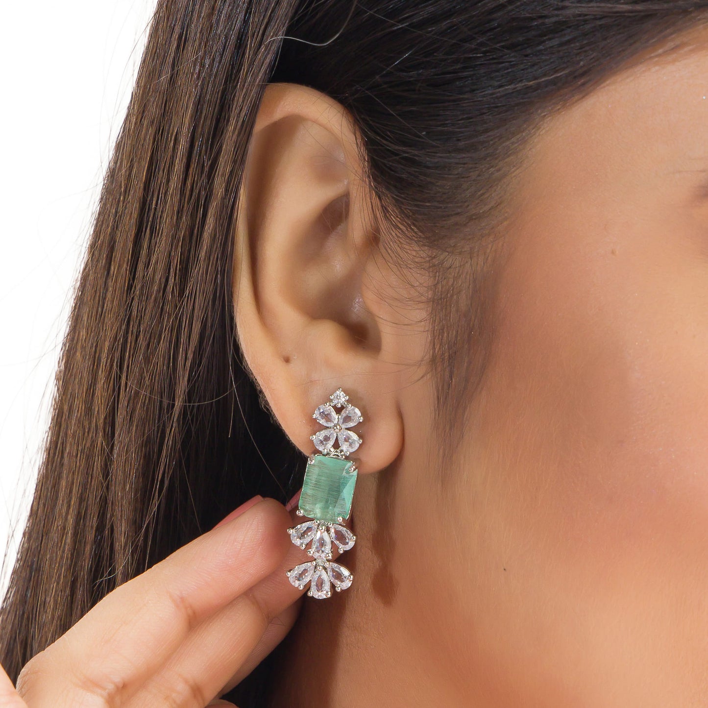 A TRENDY PINK AND GREEN ZIRCON NECKLACE IN A SQUARE DESIGN ADDS CHIC CHARM.