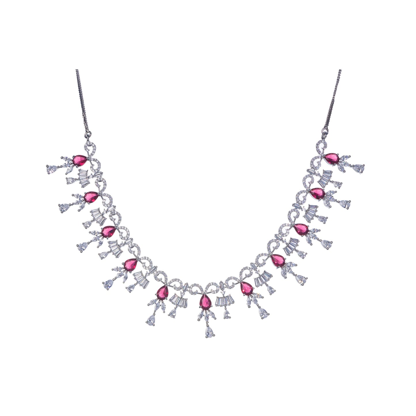 ELEGANT NECKLACE COMBINING RED AND SILVER ZIRCONS WITH A SLEEK SILVER POLISH FOR A SOPHISTICATED TOUCH.