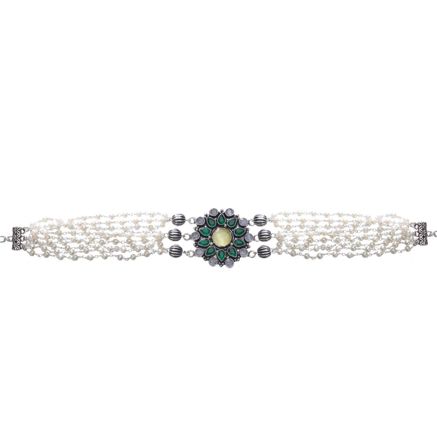 STYLISH OXIDIZED CHOKER ADORNED WITH LAYERED PEARLS FOR A SOPHISTICATED AND CONTEMPORARY LOOK.