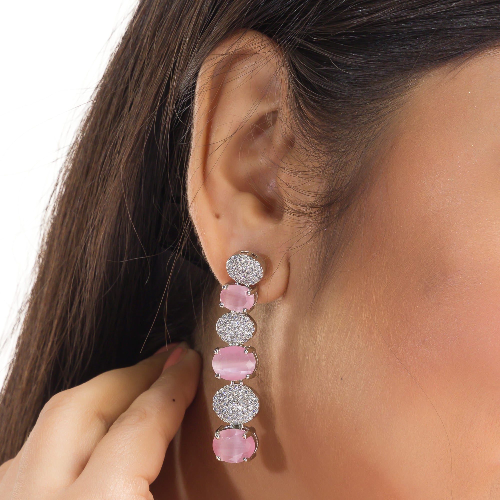 Pink and white zircon stones combine for a vibrant, elegant necklace design.
