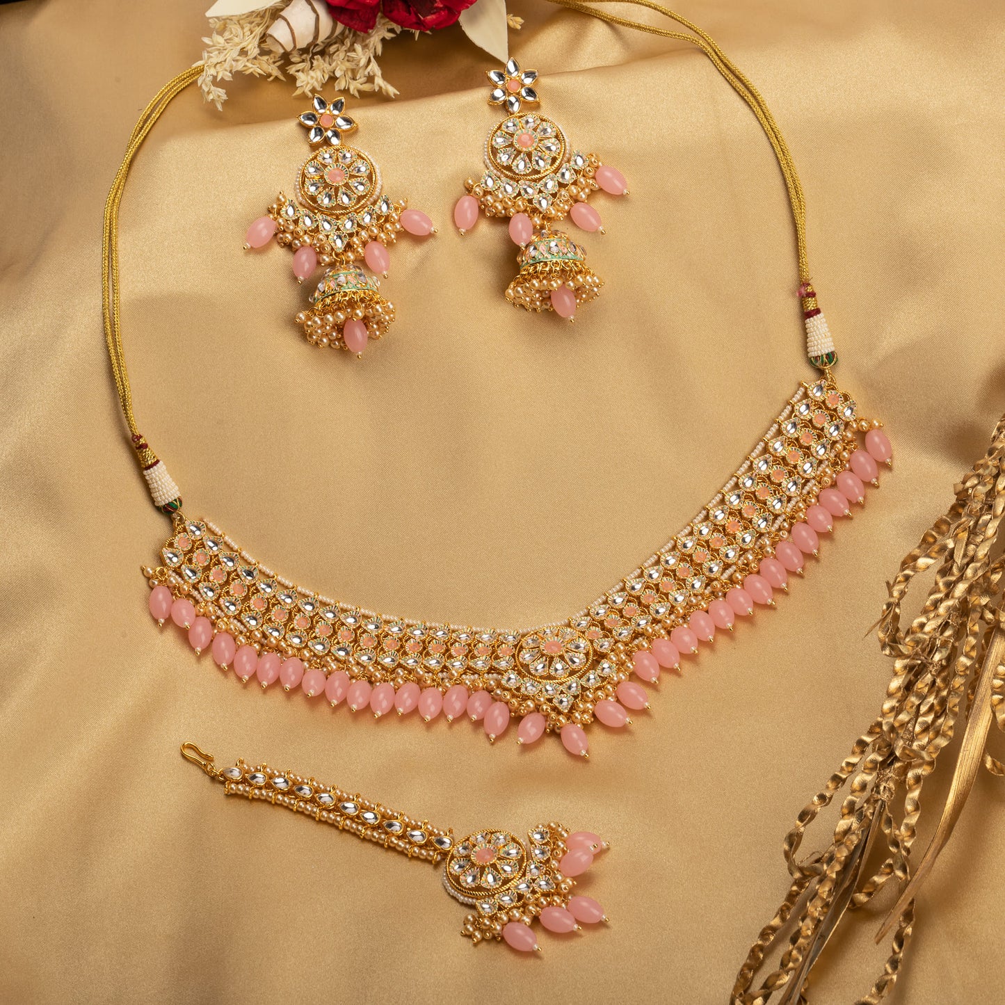 EXQUISITE PINK KUNDAN BRIDAL SET, FEATURING INTRICATE DESIGN AND ELEGANT CRAFTSMANSHIP FOR A STUNNING BRIDAL LOOK.