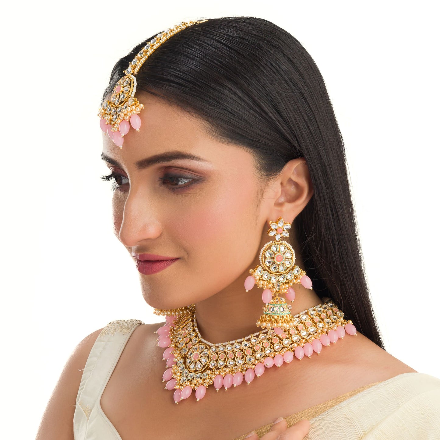 EXQUISITE PINK KUNDAN BRIDAL SET, FEATURING INTRICATE DESIGN AND ELEGANT CRAFTSMANSHIP FOR A STUNNING BRIDAL LOOK.