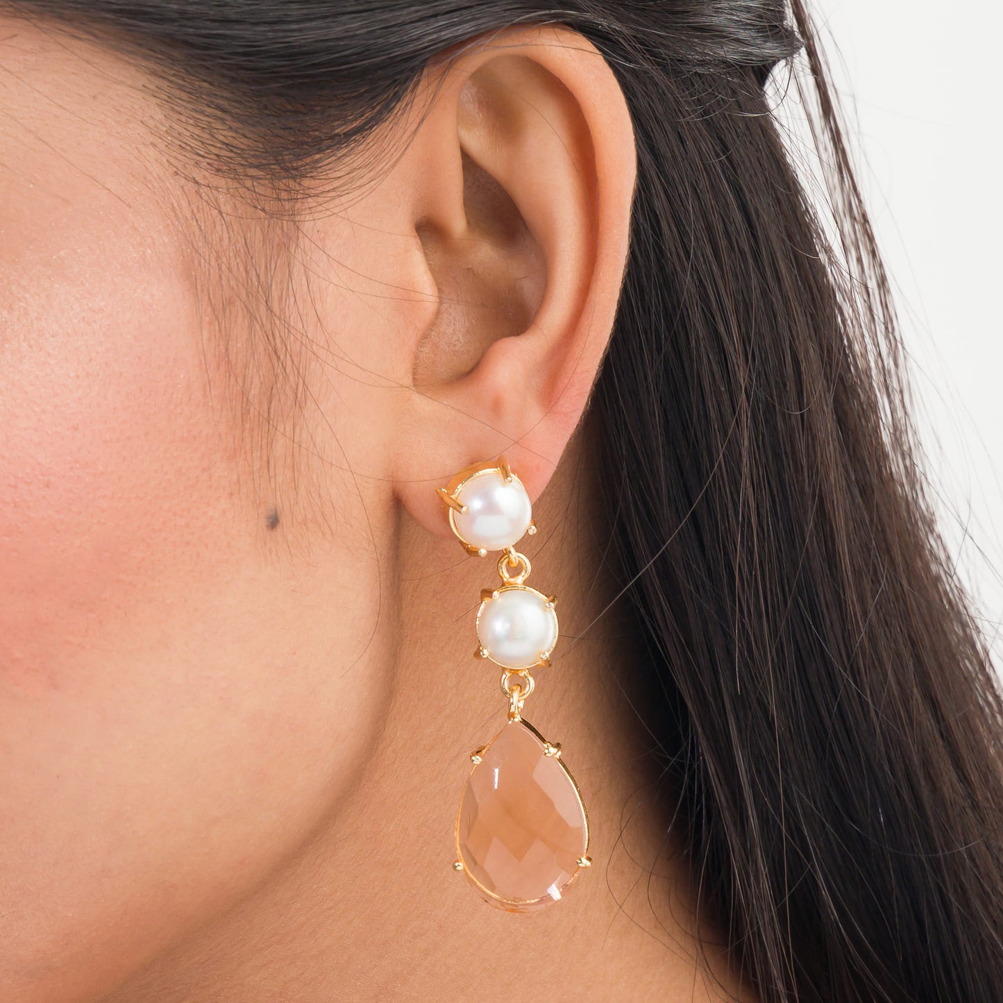 SMALL TRENDY MODERN EARRINGS WITH PEARLS OFFER A SUBTLE YET CHIC TOUCH OF SOPHISTICATION.