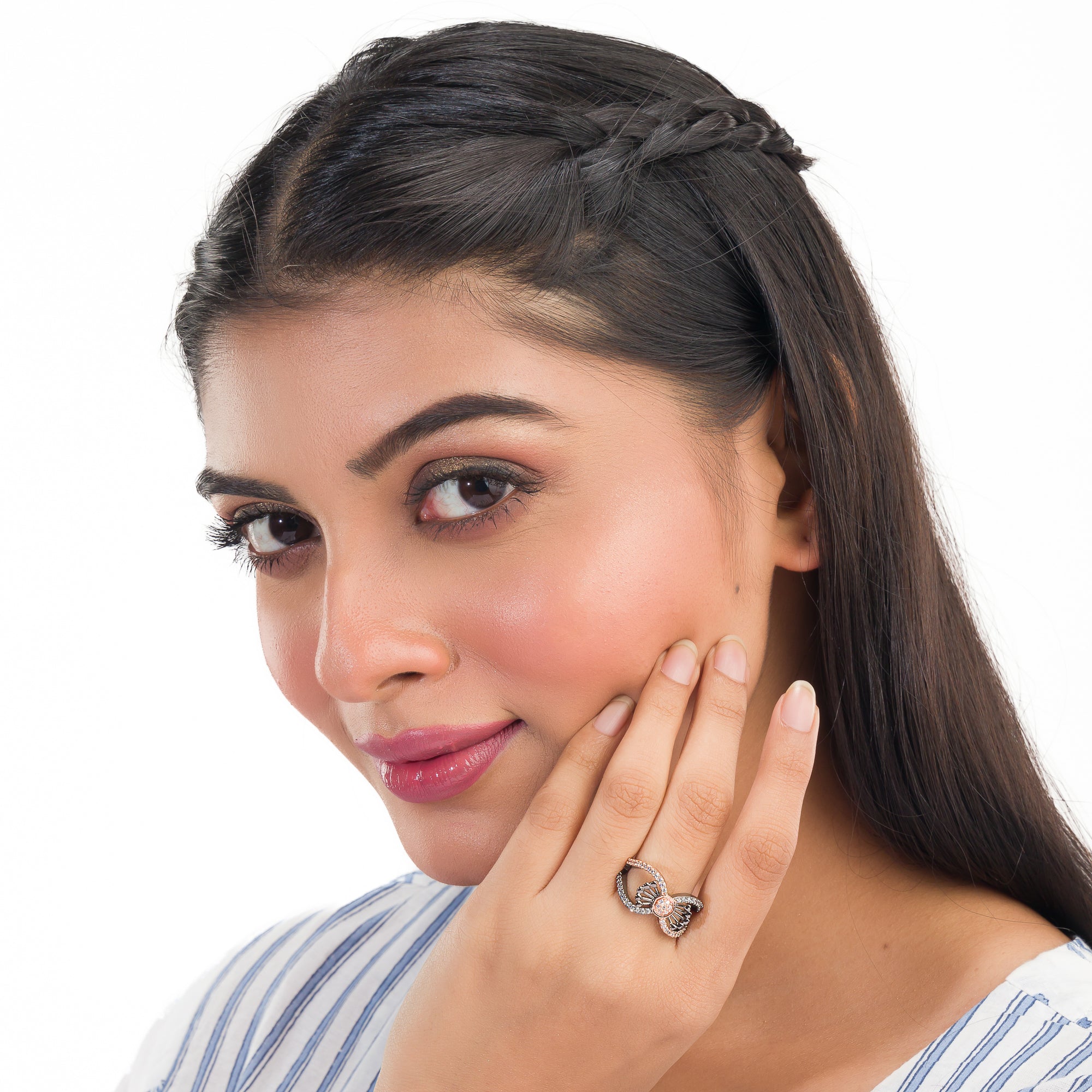 Black zircon finger ring in silver offers a sleek, versatile design for casual elegance.
