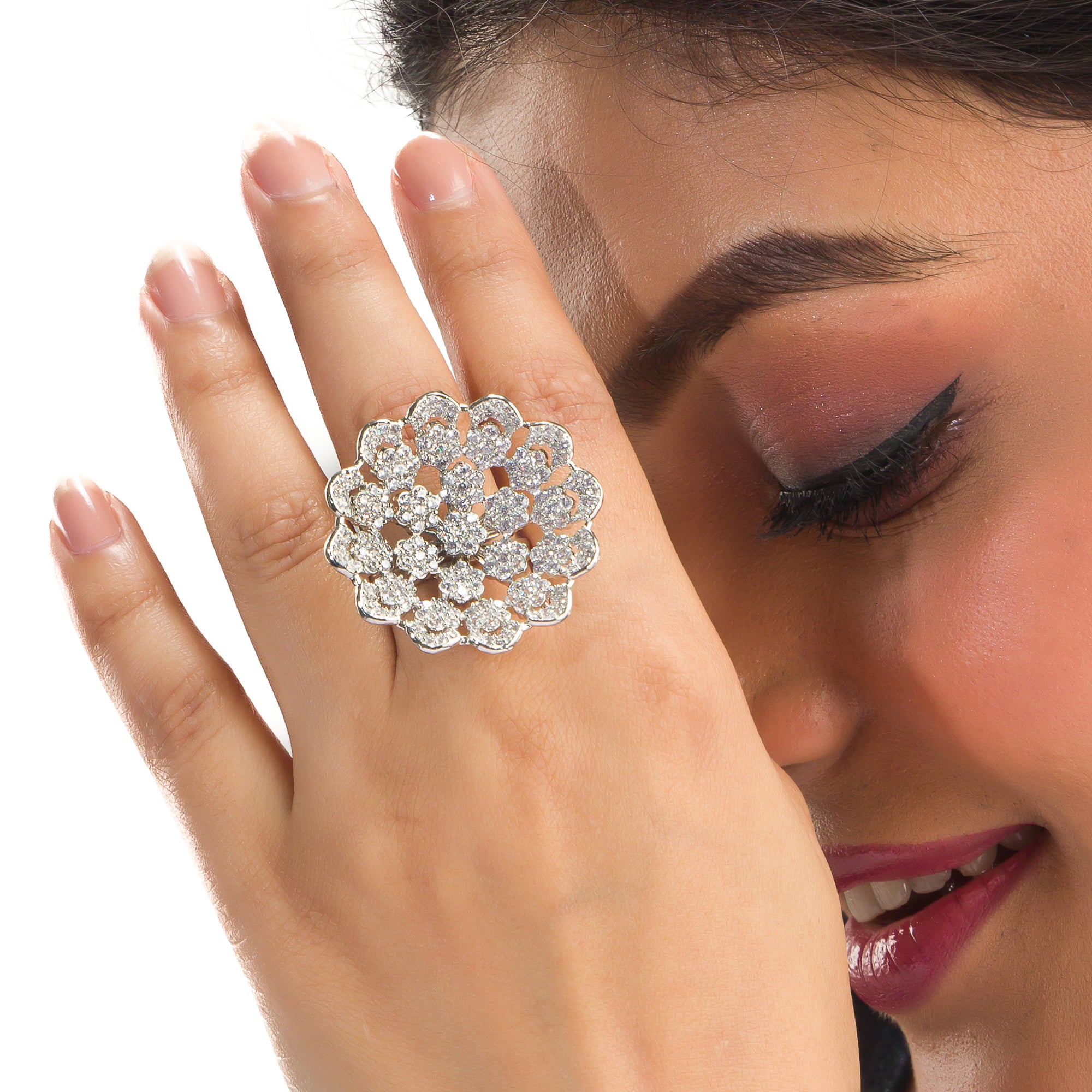 Silver zircon floral ring offers a blend of timeless charm and sparkling beauty, perfect for parties.
