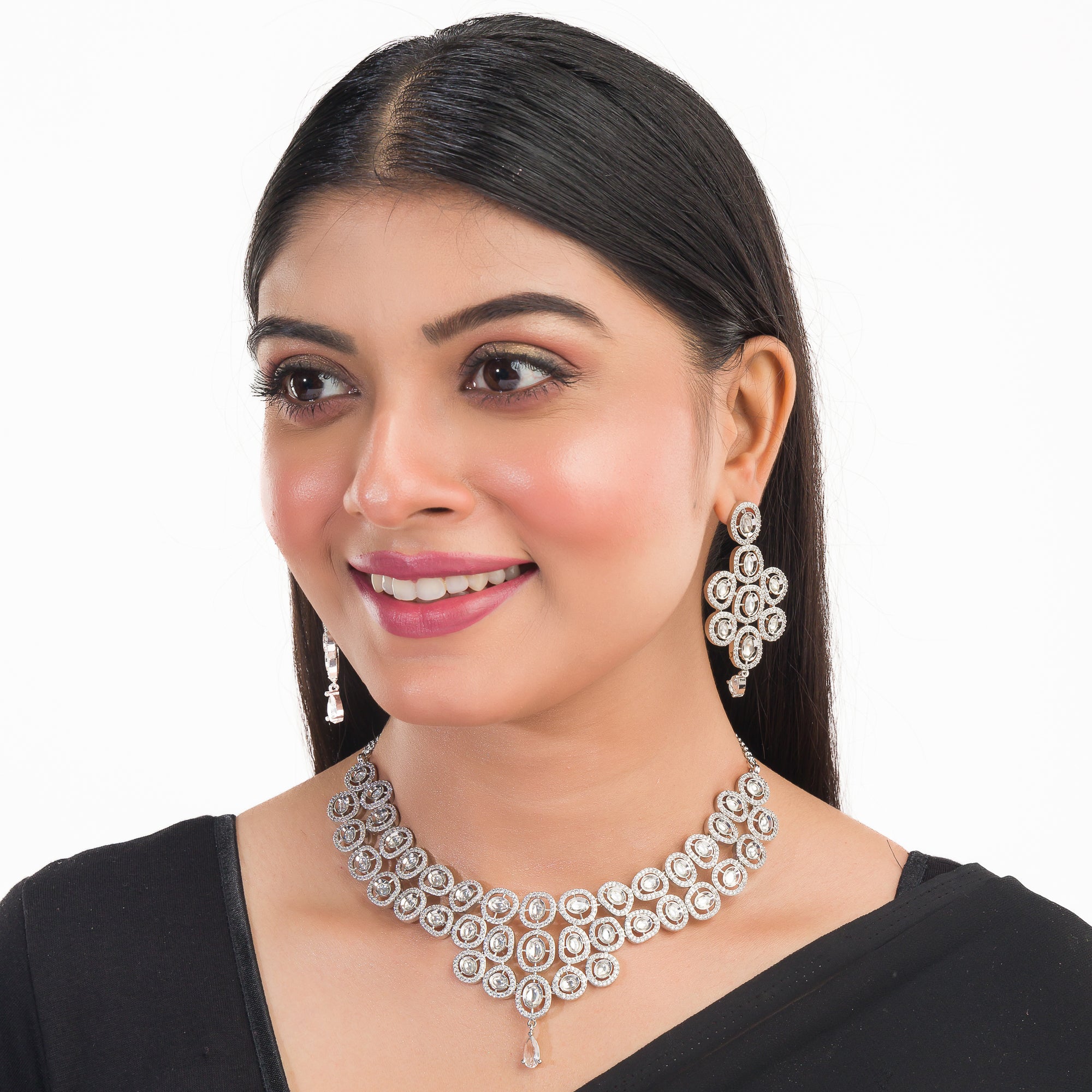 White zircon short necklace set with matching earrings for timeless elegance and sophistication.
