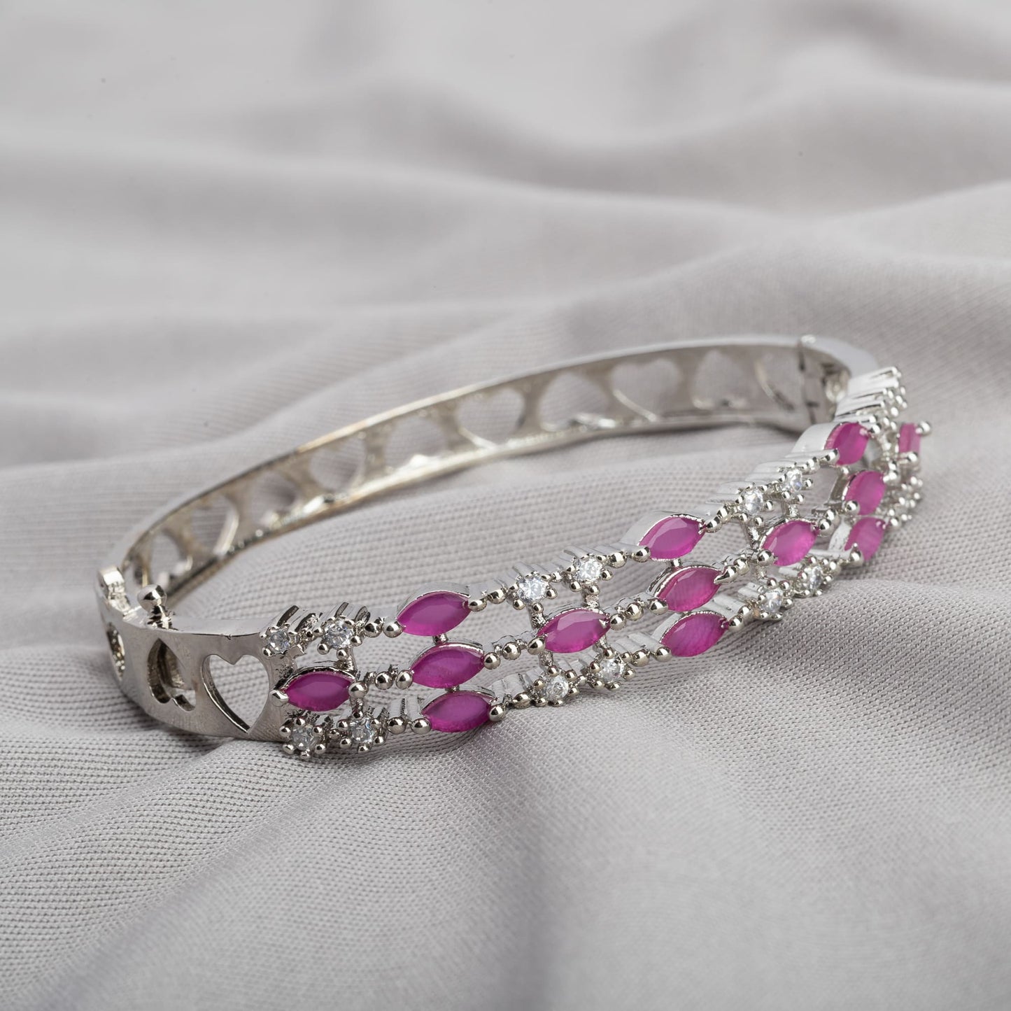 BEAUTIFUL ZIRCON BRACELET WITH PINK AND WHITE COLOURED STONES