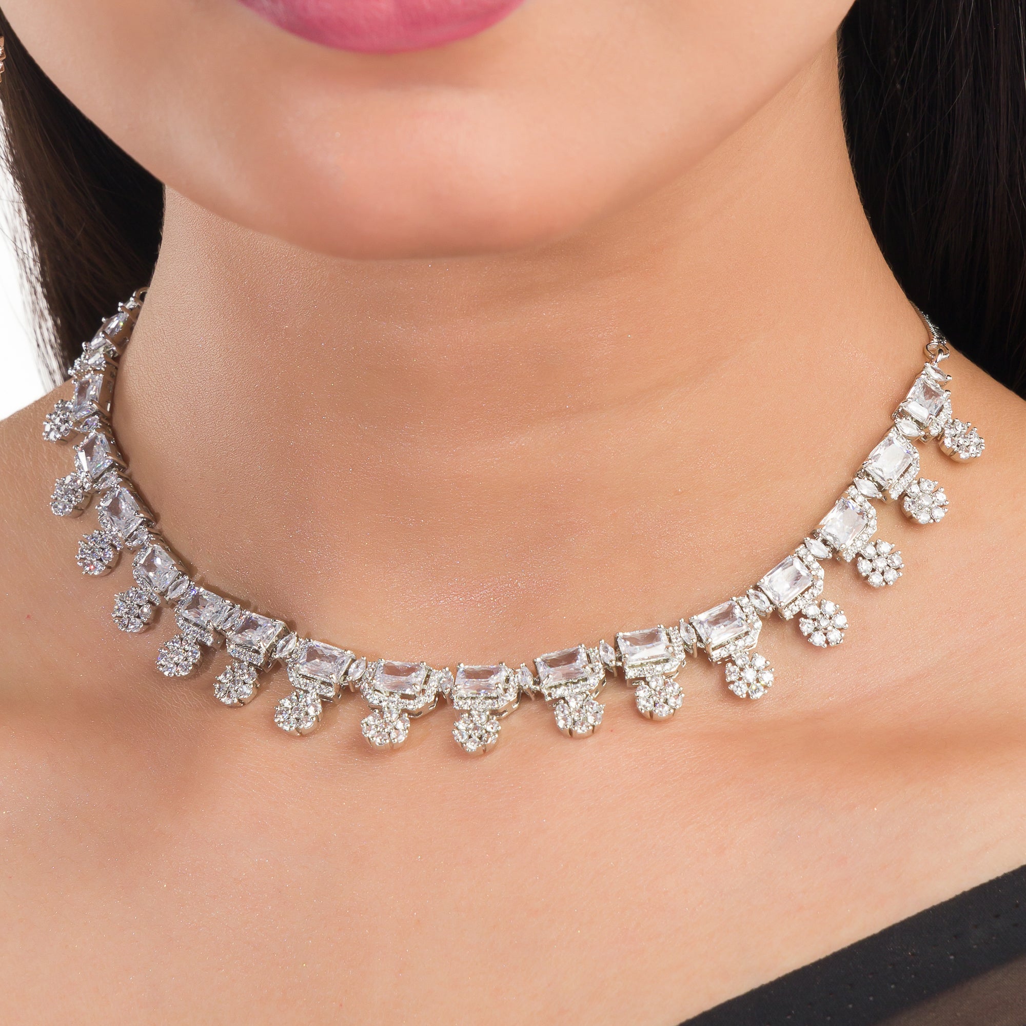 Shine in timeless style with a white zircon necklace, offering sophisticated sparkle and elegance.
