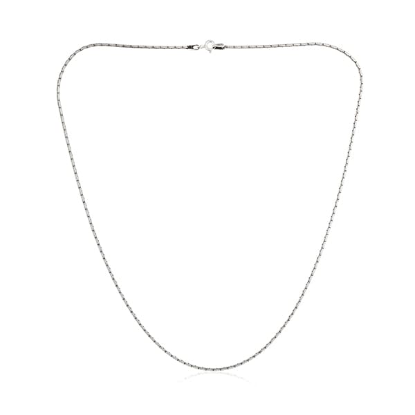 ELEVATE YOUR EVERYDAY LOOK WITH THIS SLEEK 925 STERLING SILVER CHAIN. CRAFTED FROM HIGH-QUALITY SILVER,