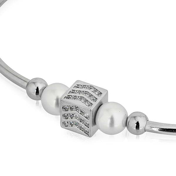 EMBRACE ENDLESS ELEGANCE WITH THIS 92.5 SILVER BRACELET