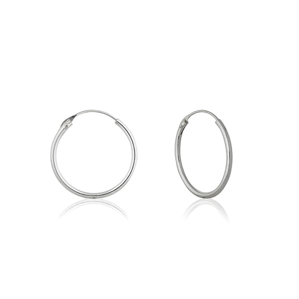 CLASSIC 925 STERLING SILVER HOOPS, DESIGNED FOR EVERYDAY ELEGANCE AND VERSATILITY.