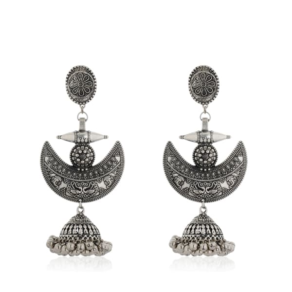 OXIDIZED LONG JHUMKA EARRINGS WITH INTRICATE DETAILING, SHOWCASING A TRADITIONAL DESIGN.