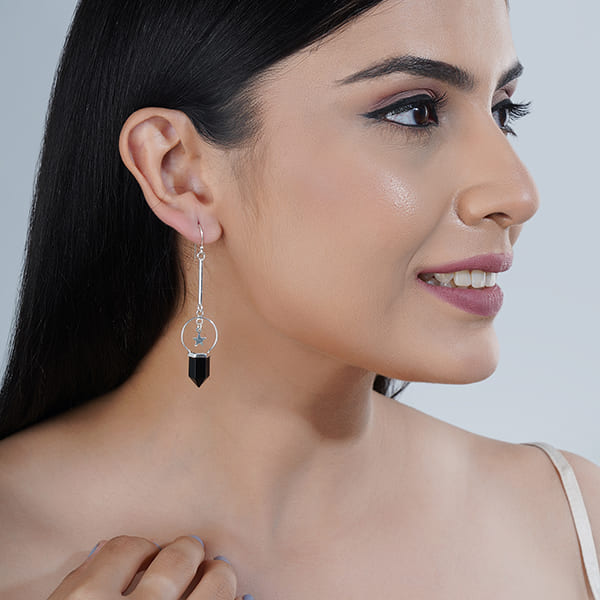 ELEGANT 925 SILVER DANGLER EARRINGS FEATURING SPARKLING STAR STUDS. THESE CHIC EARRINGS ADD A TOUCH OF GLAMOUR AND  TO ANY LOOK."