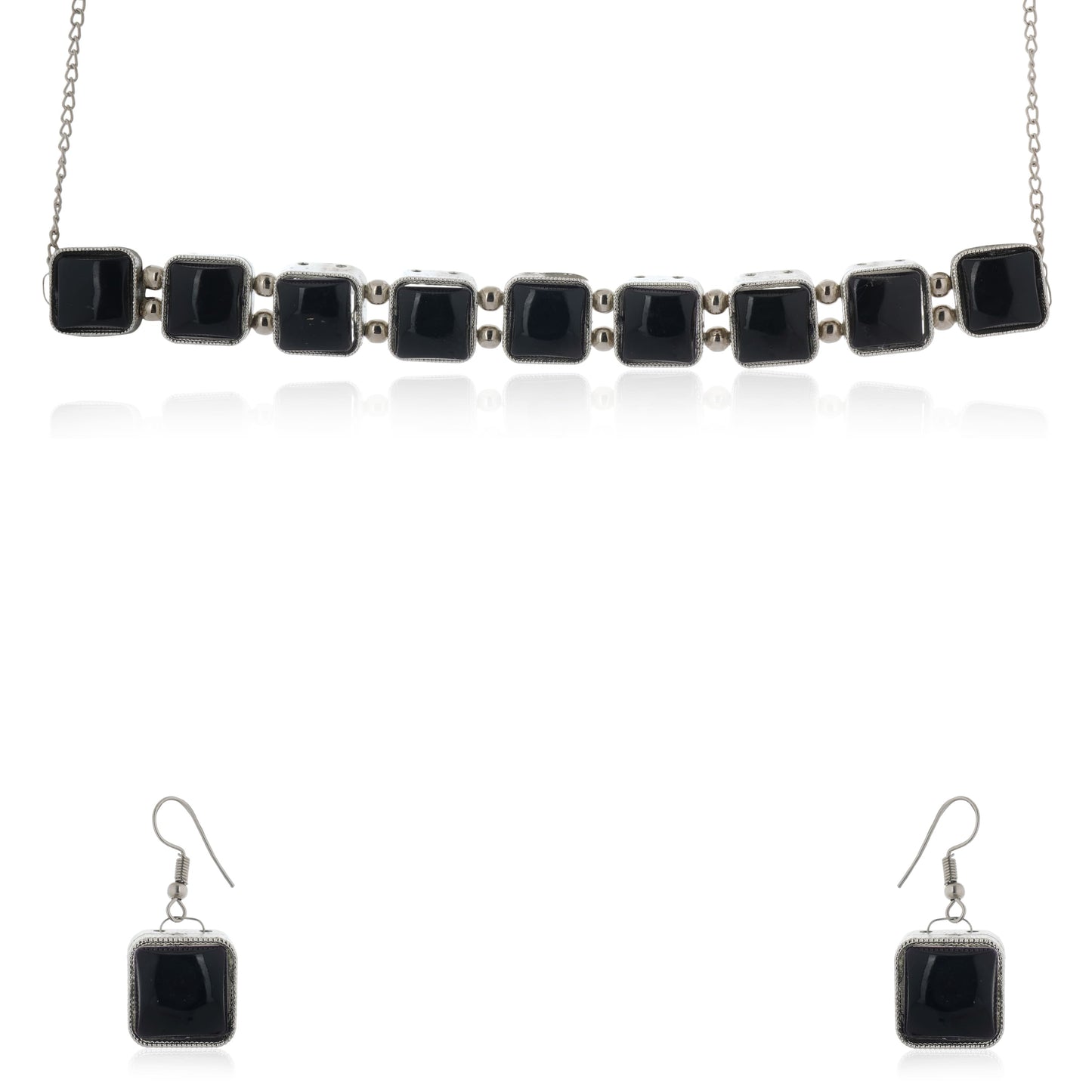 ELEGANT NECKLACE SET STUDDED WITH BLACK STONES, PAIRED WITH MATCHING EARRINGS.