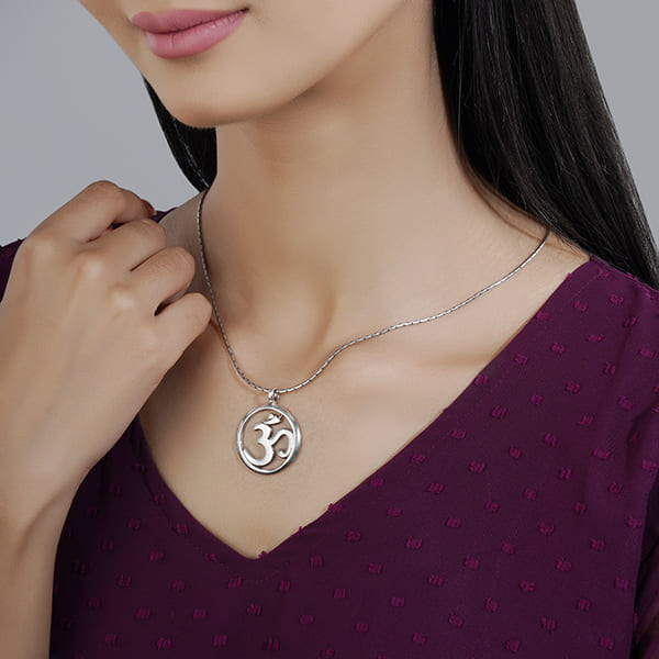 OM DESIGN CRAFTED 925 SILVER UNISEX  PENDENT